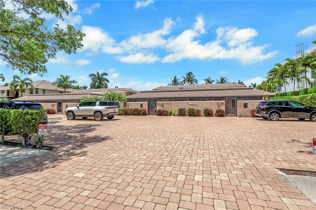CHESAPEAKE LANDINGS - Residential
