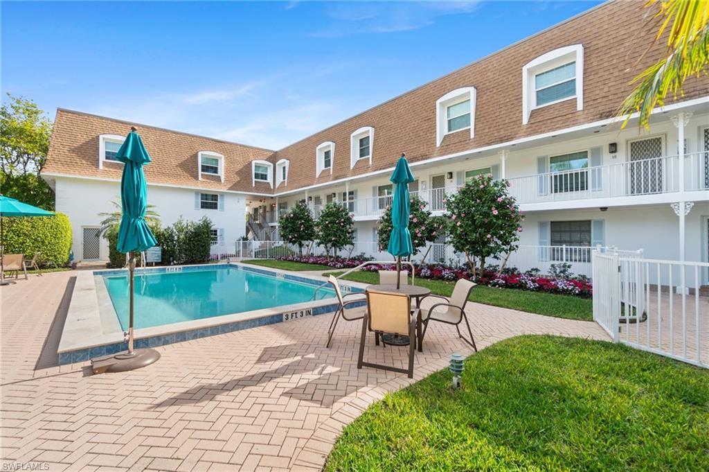PIERRE CLUB - Residential Lease
