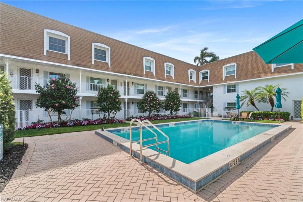 PIERRE CLUB - Residential Lease
