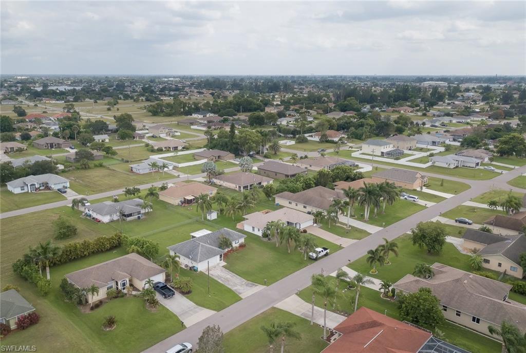 CAPE CORAL - Residential