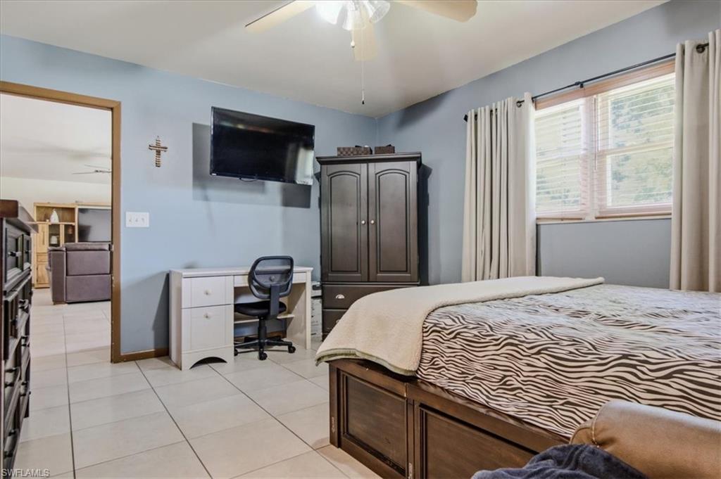 CANARY PALM CONDO - Residential