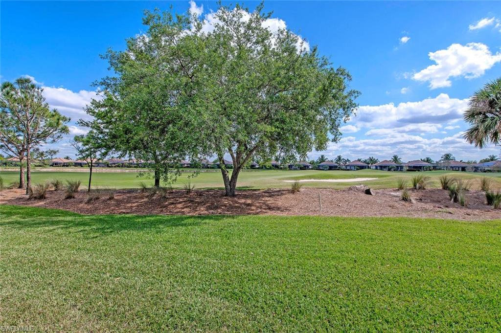 TWIN EAGLES - Residential