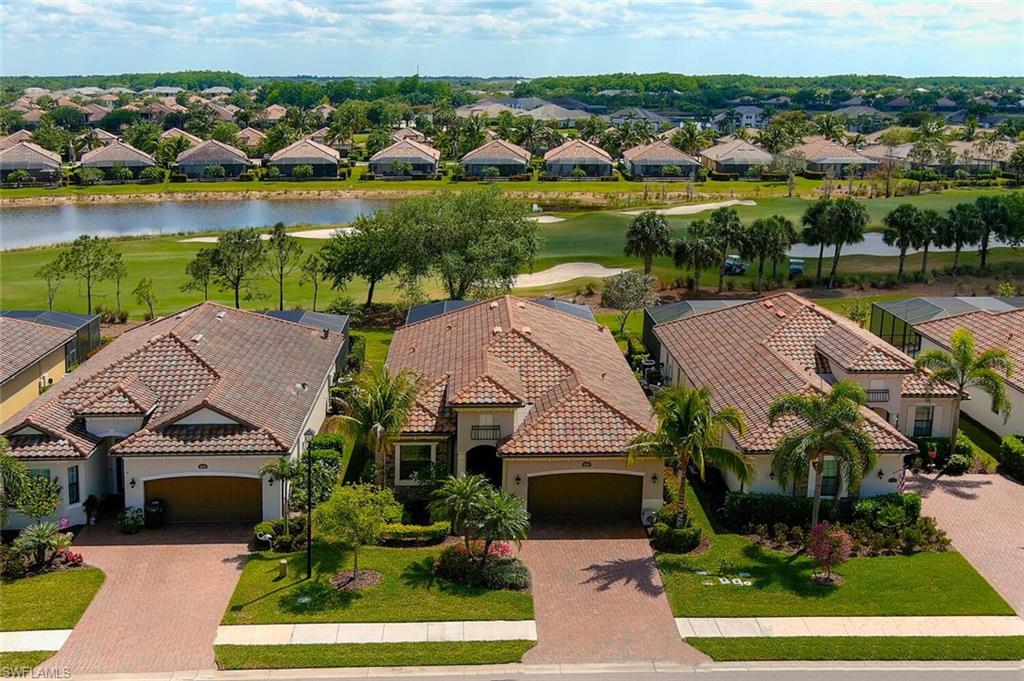 TWIN EAGLES - Residential