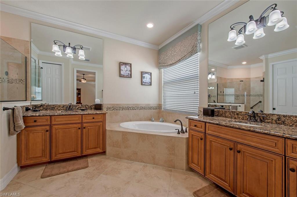 TWIN EAGLES - Residential