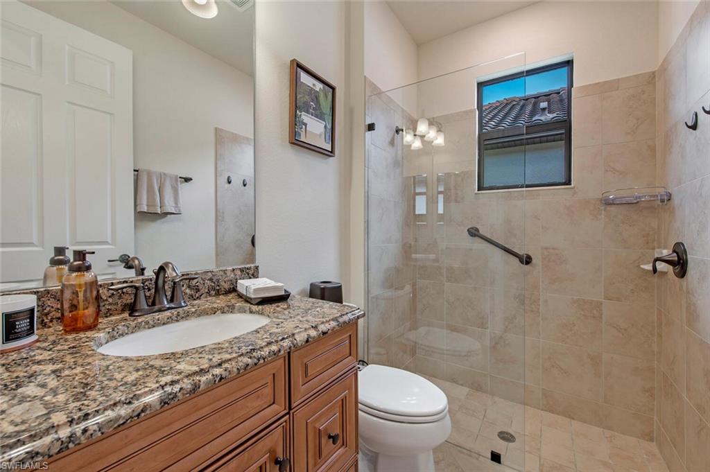 TWIN EAGLES - Residential