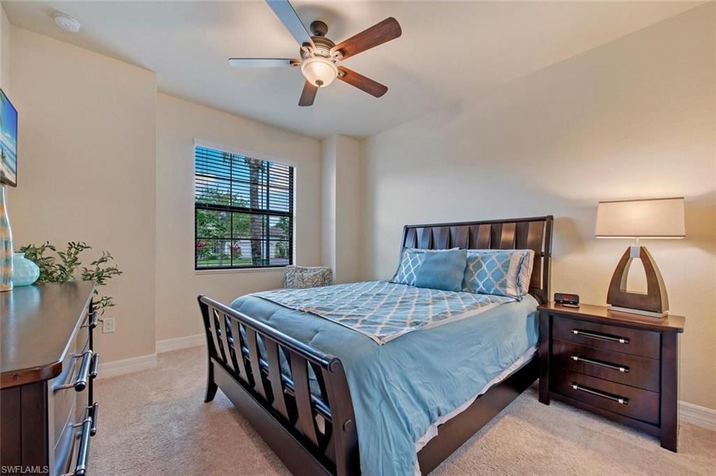 TWIN EAGLES - Residential