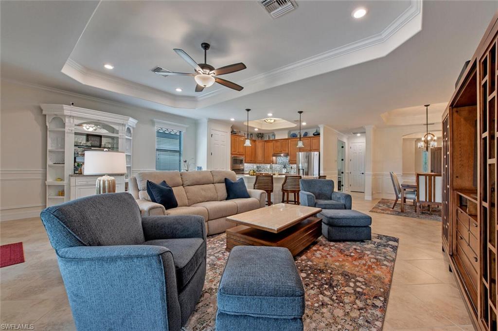 TWIN EAGLES - Residential