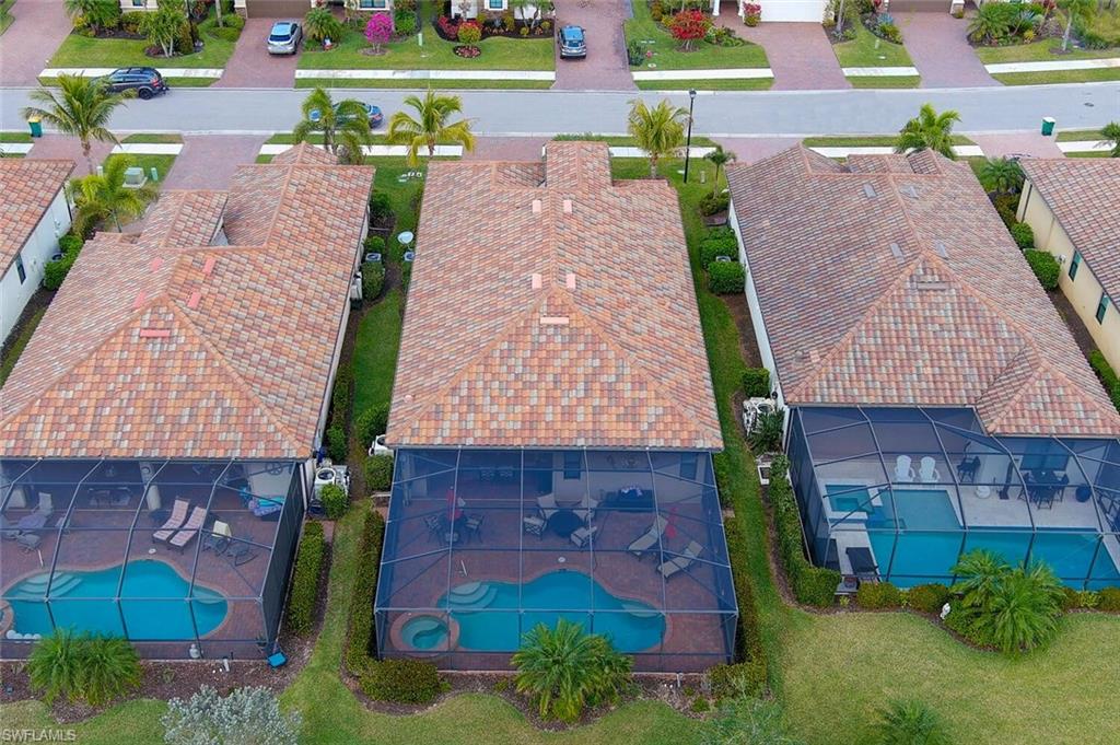 TWIN EAGLES - Residential