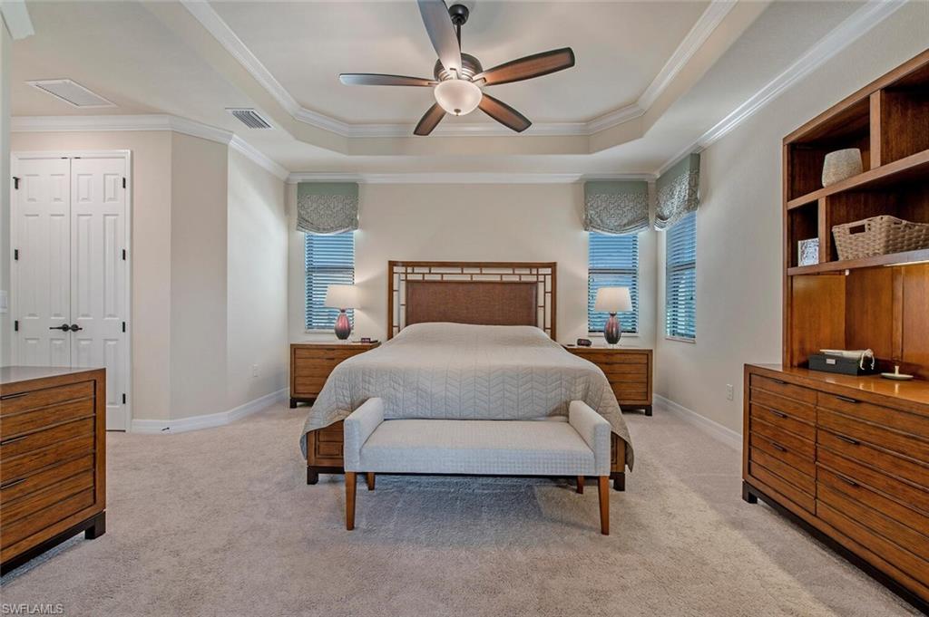 TWIN EAGLES - Residential