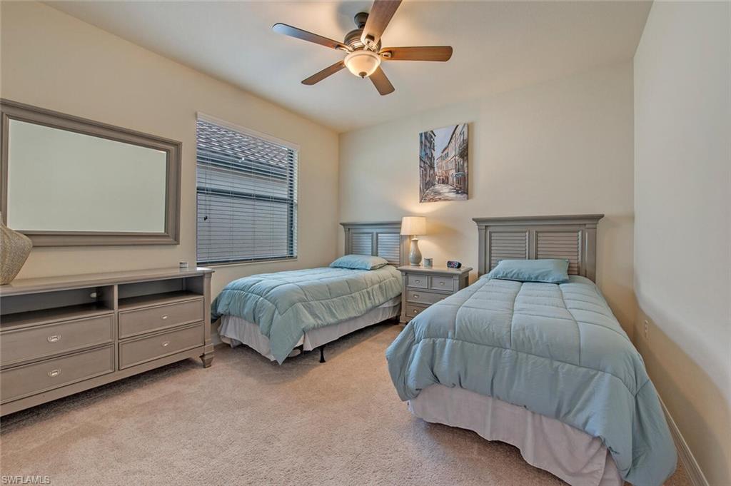 TWIN EAGLES - Residential