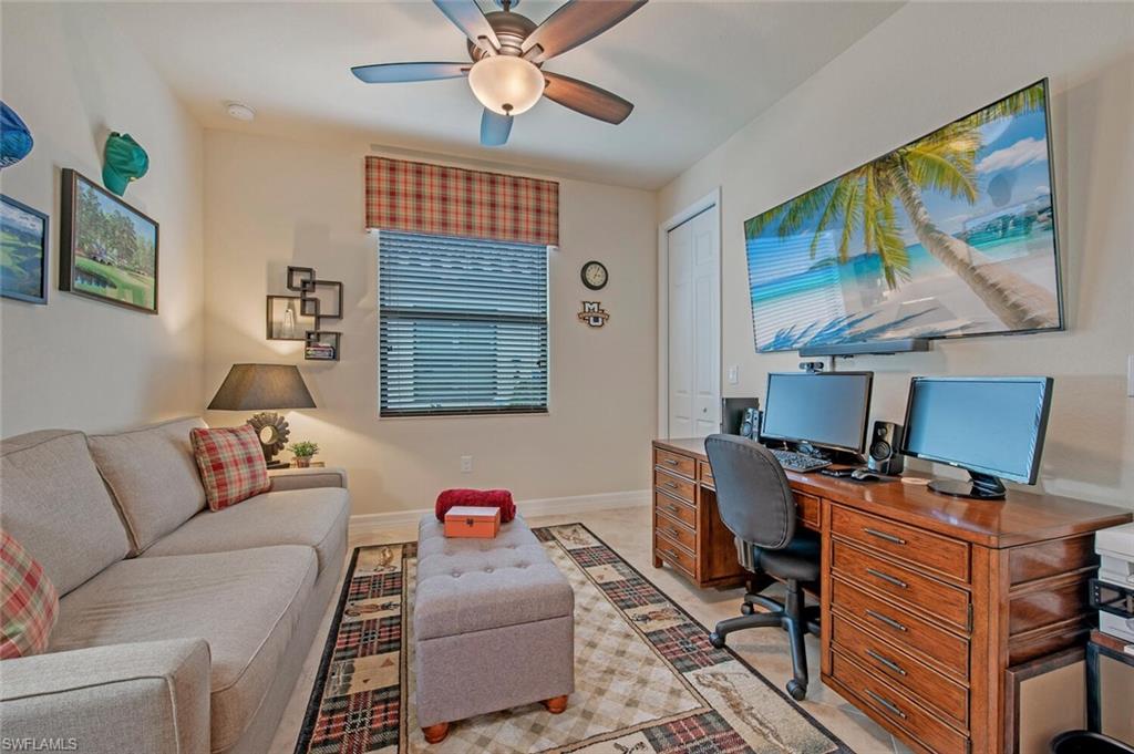 TWIN EAGLES - Residential