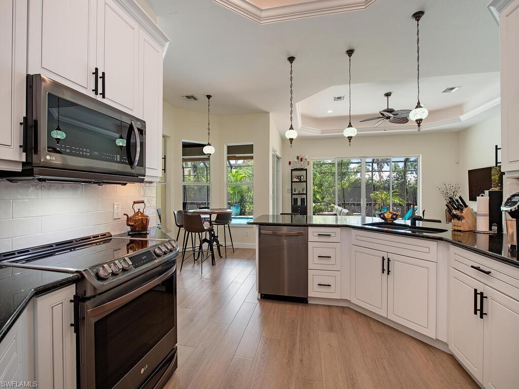 ROYAL HARBOR - Residential