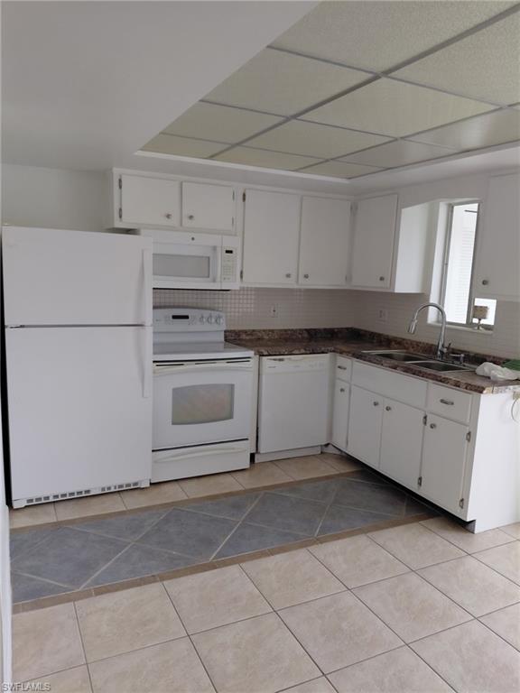 FAIRWAYS CONDO - Residential