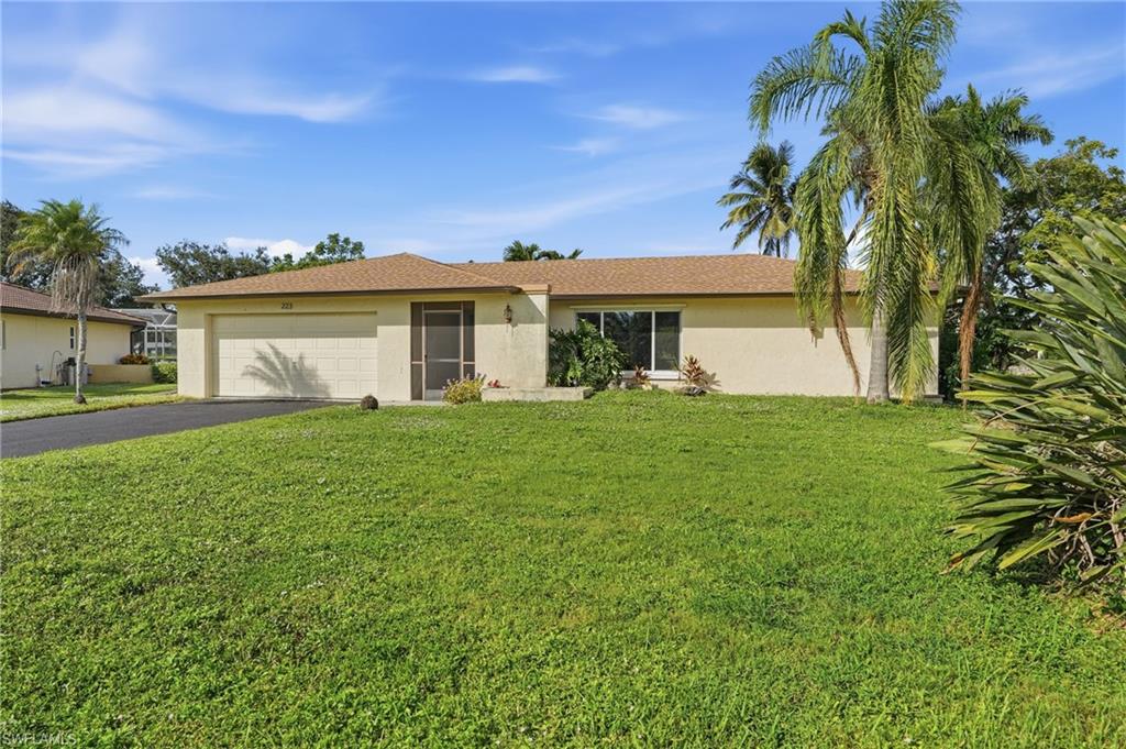 ST ANDREWS AT LELY GOLF ESTATES - Residential