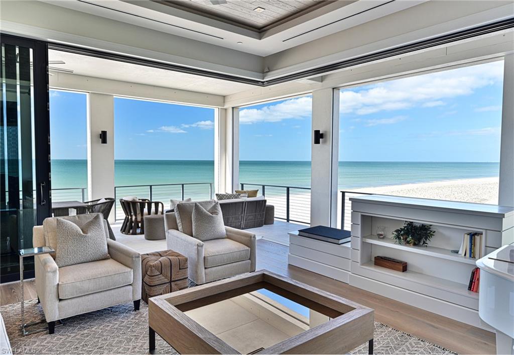 BAREFOOT BEACH - Residential