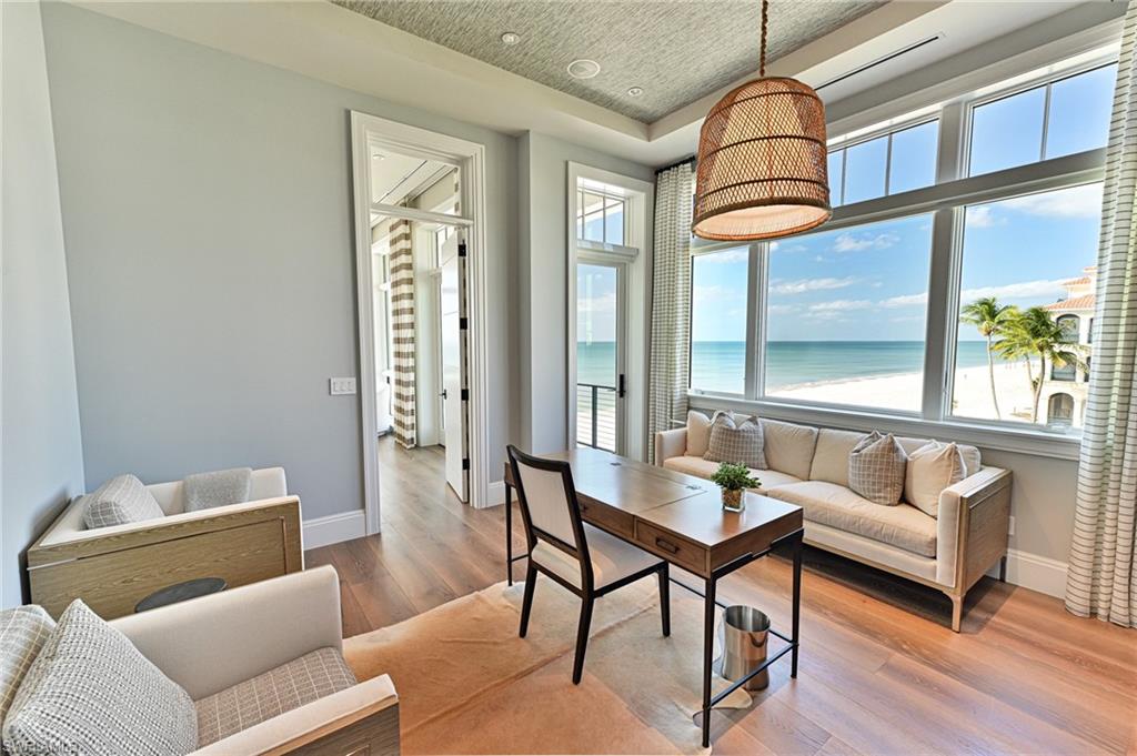BAREFOOT BEACH - Residential