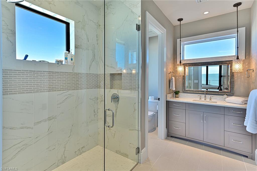 BAREFOOT BEACH - Residential