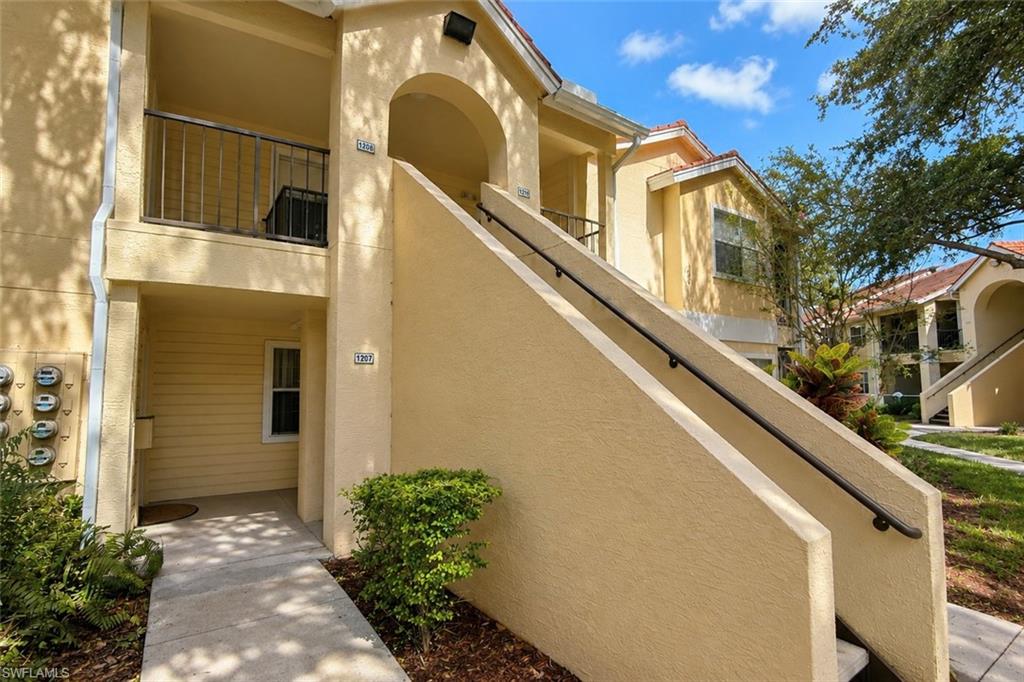 VENETIAN PALMS - Residential