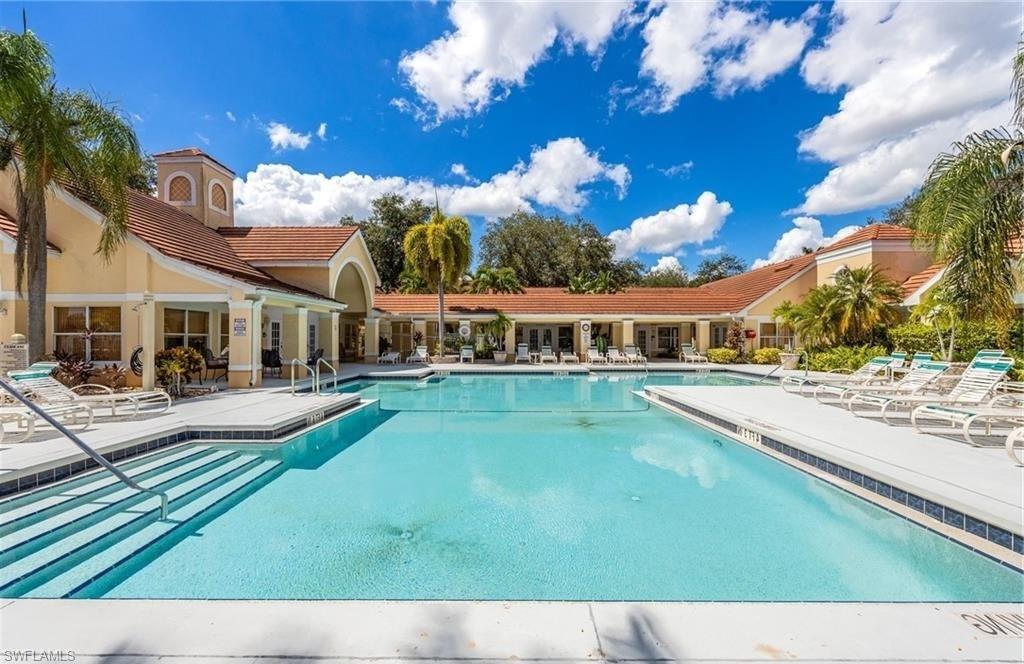 VENETIAN PALMS - Residential