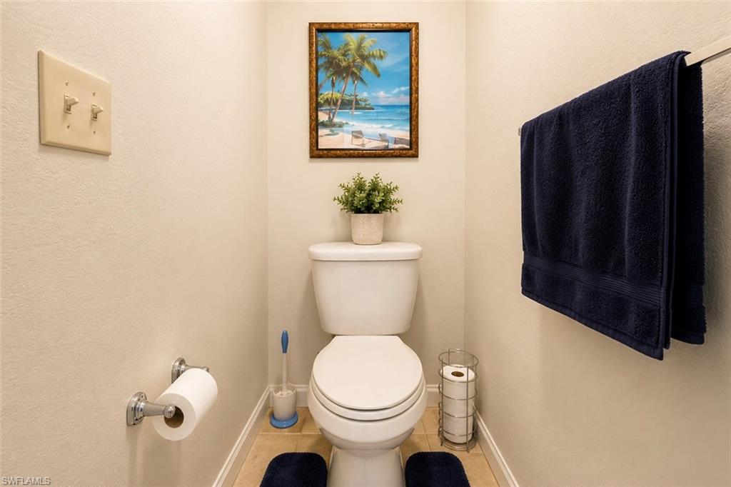 VENETIAN PALMS - Residential