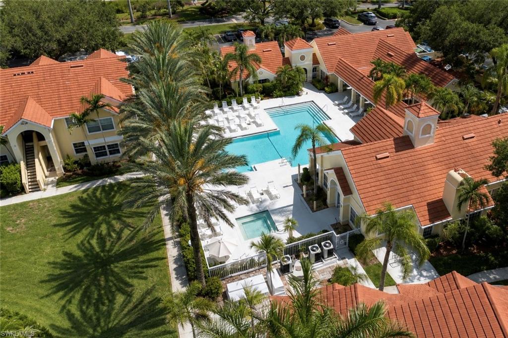 VENETIAN PALMS - Residential