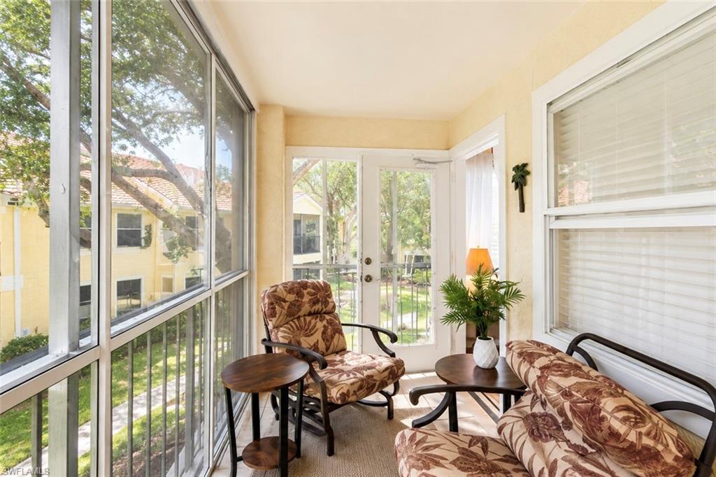 VENETIAN PALMS - Residential