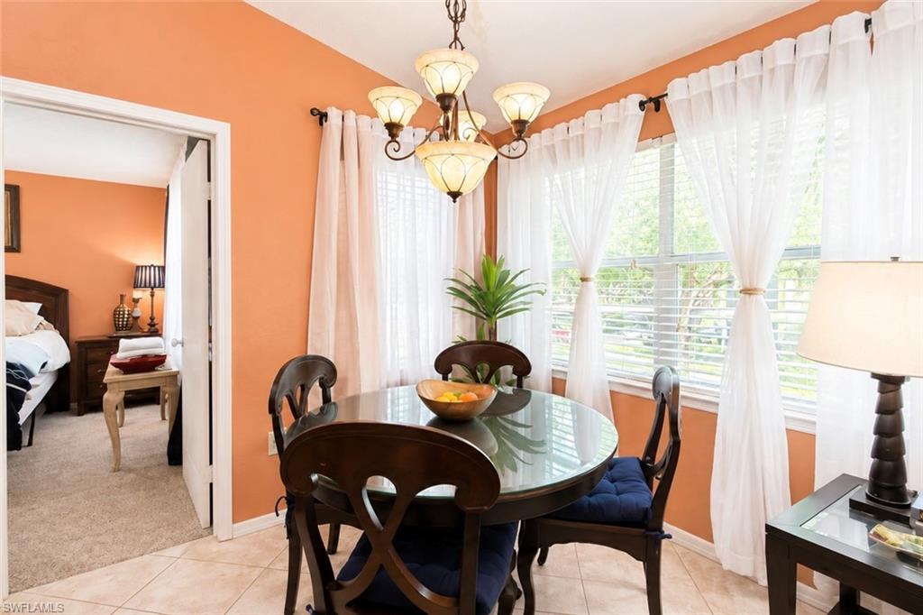VENETIAN PALMS - Residential