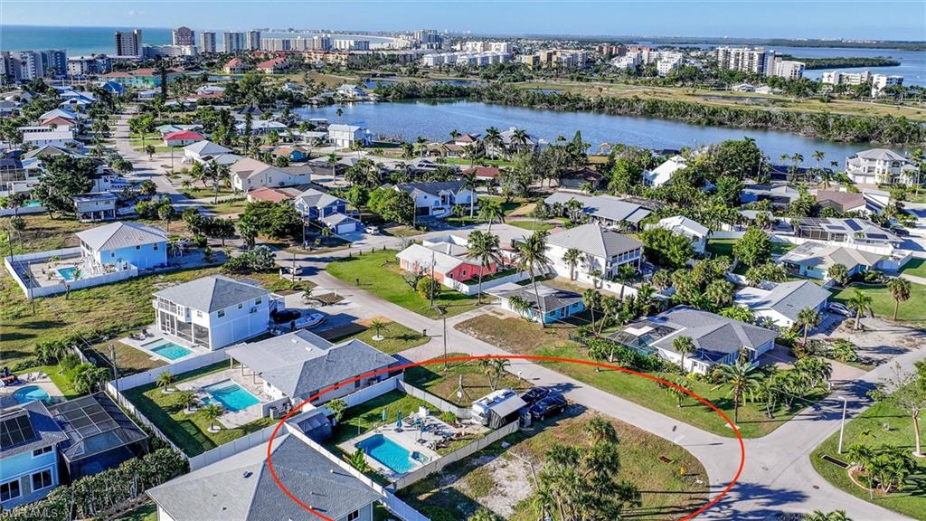 LAGUNA SHORES - Land