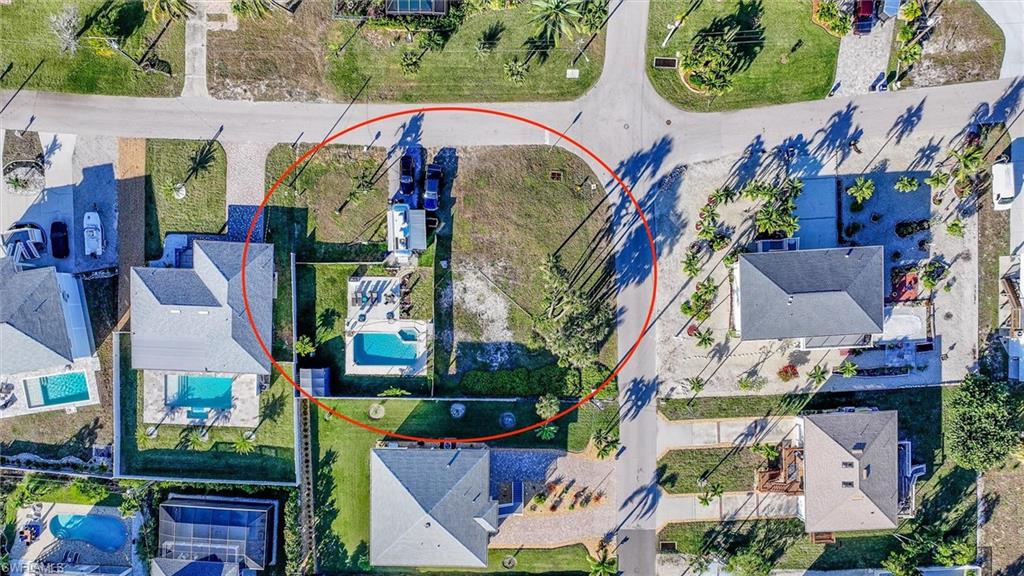LAGUNA SHORES - Land