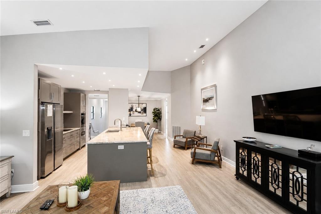 SERRANO - Residential