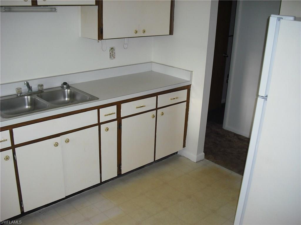 PINEWOOD CONDOMINIUM - Residential
