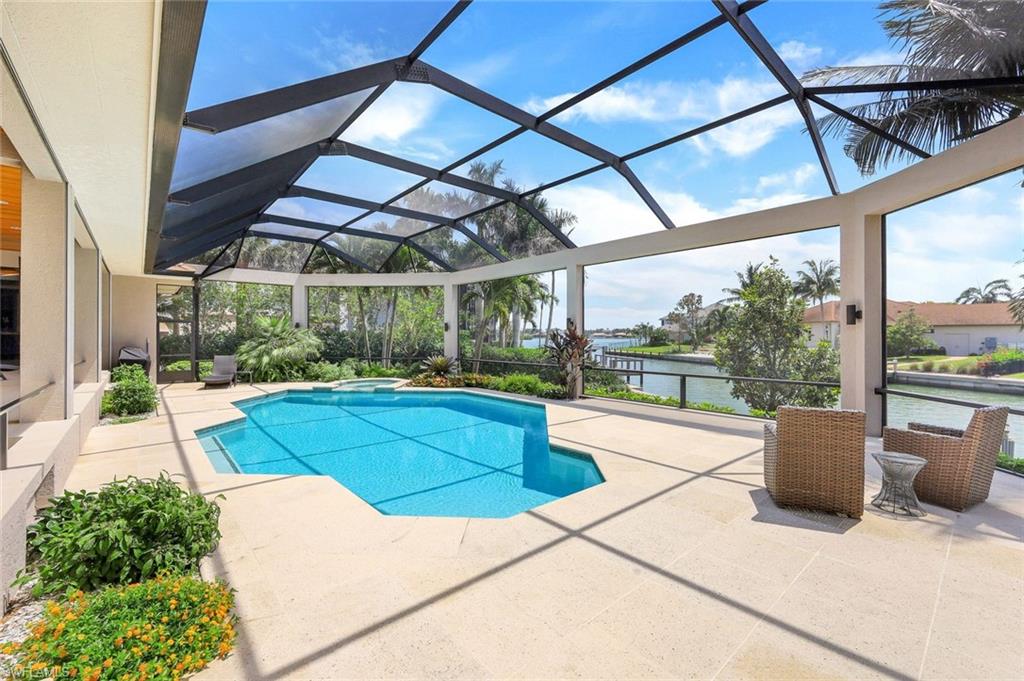 MARCO BEACH - Residential