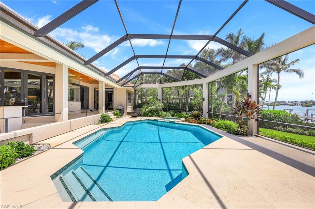 MARCO BEACH - Residential