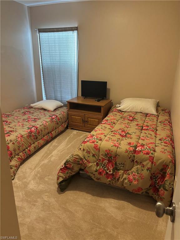 TOWN LAKES - Residential