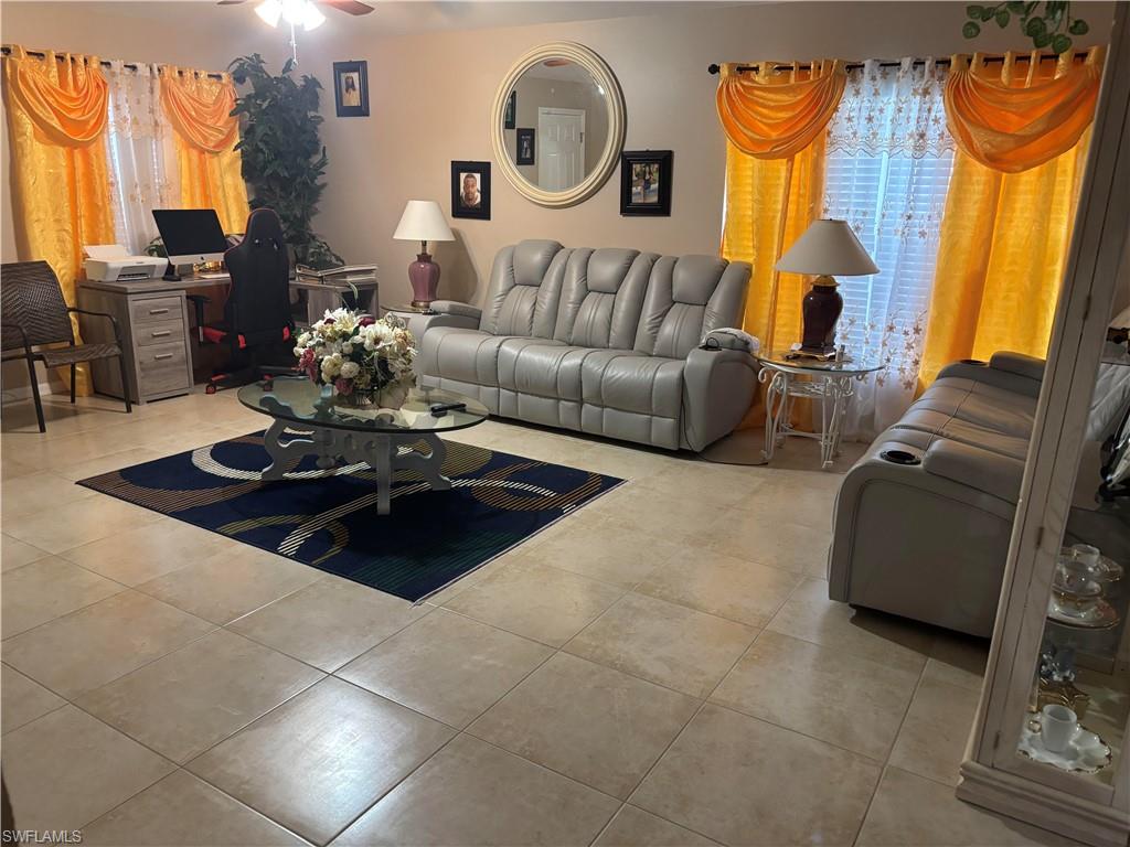 TOWN LAKES - Residential