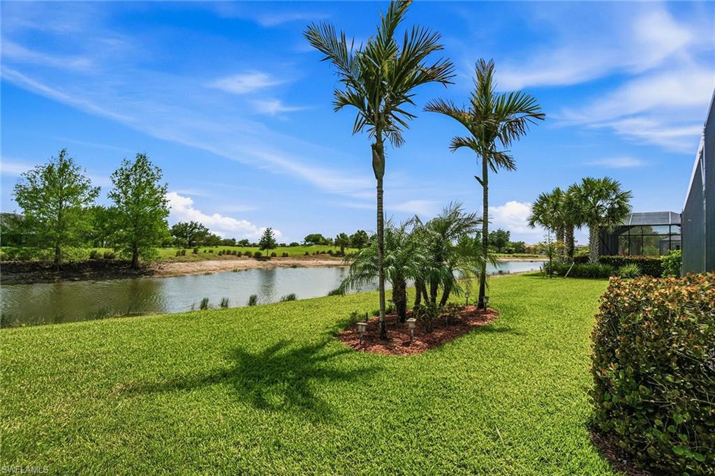 COUNTRY CLUB - Residential