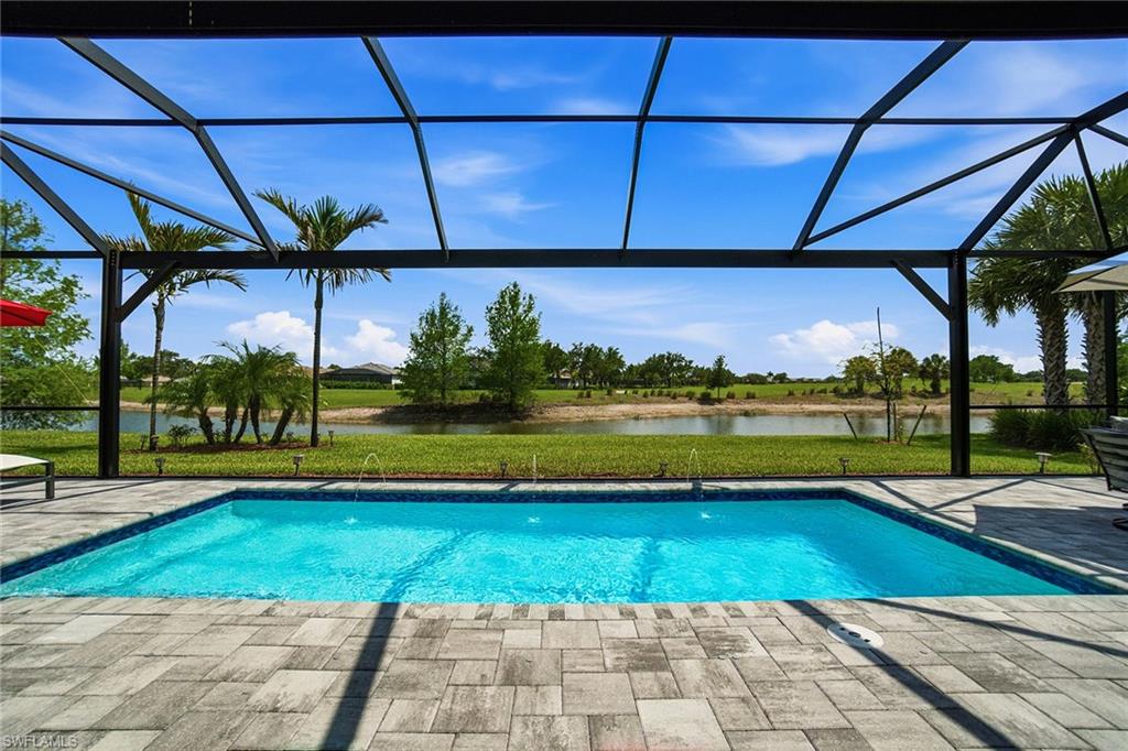 COUNTRY CLUB - Residential