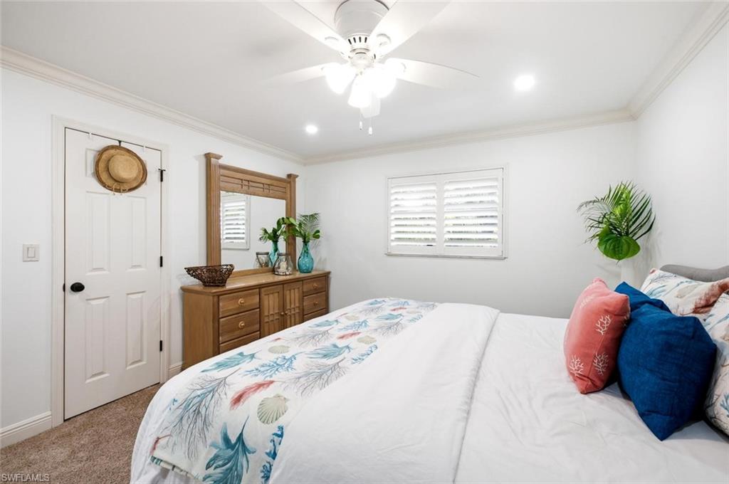 ROYAL BAY VILLAS - Residential