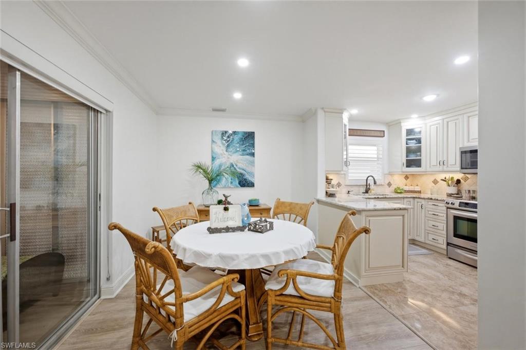 ROYAL BAY VILLAS - Residential