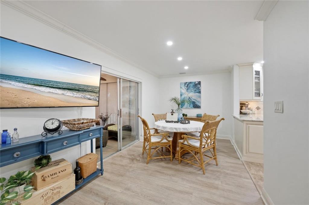 ROYAL BAY VILLAS - Residential