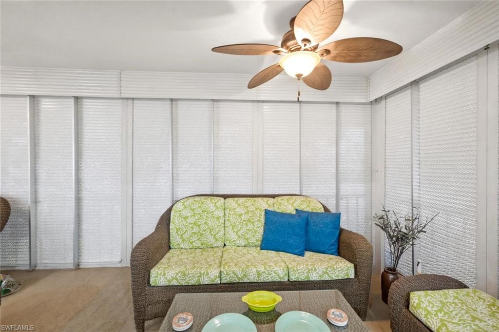 ROYAL BAY VILLAS - Residential
