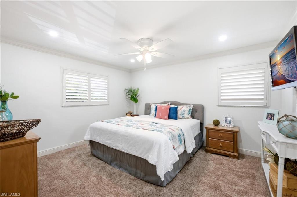 ROYAL BAY VILLAS - Residential