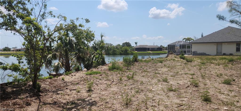 CAPE CORAL - Land