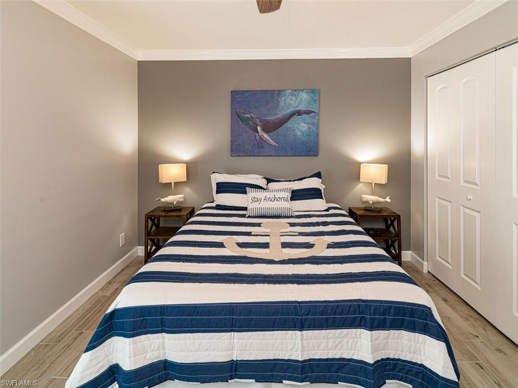 NAPLES PARK - Residential