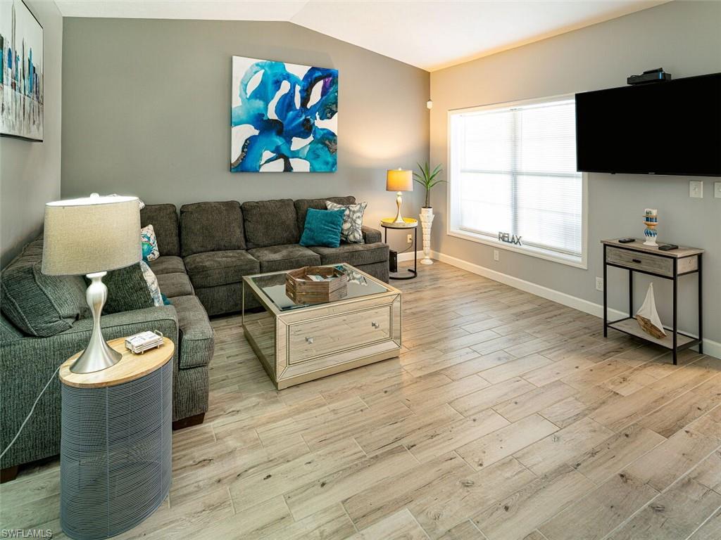 NAPLES PARK - Residential