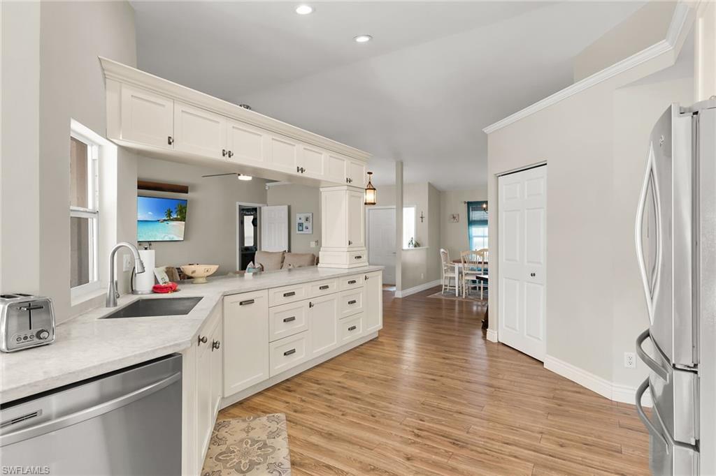 MARCO ISLAND - Residential
