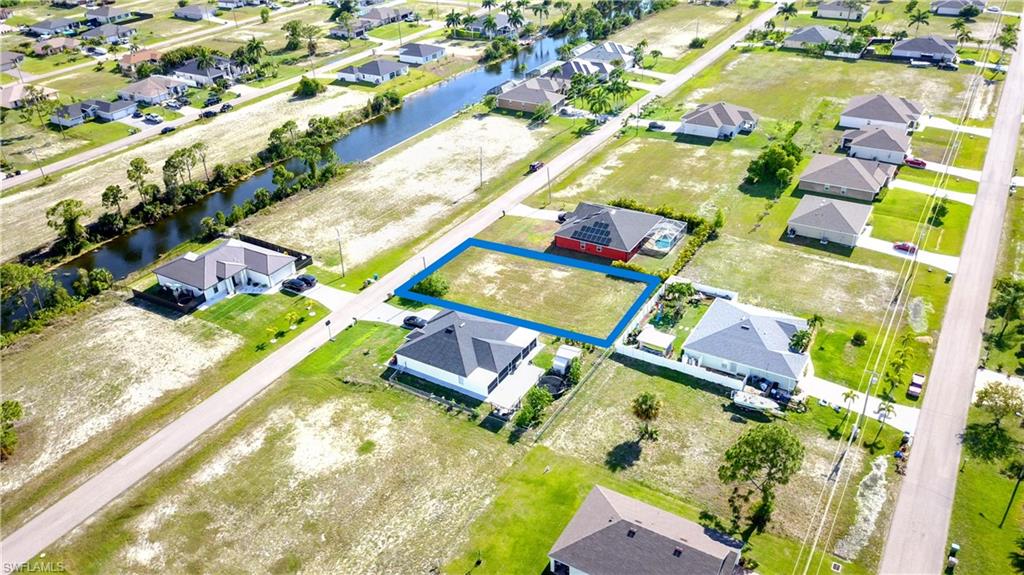 CAPE CORAL - Land