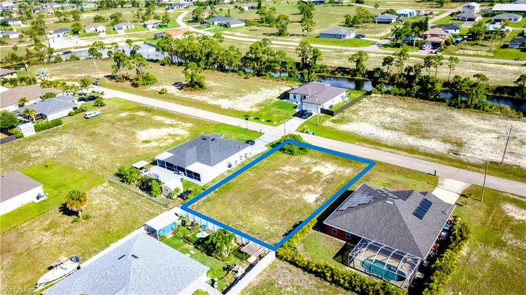 CAPE CORAL - Land