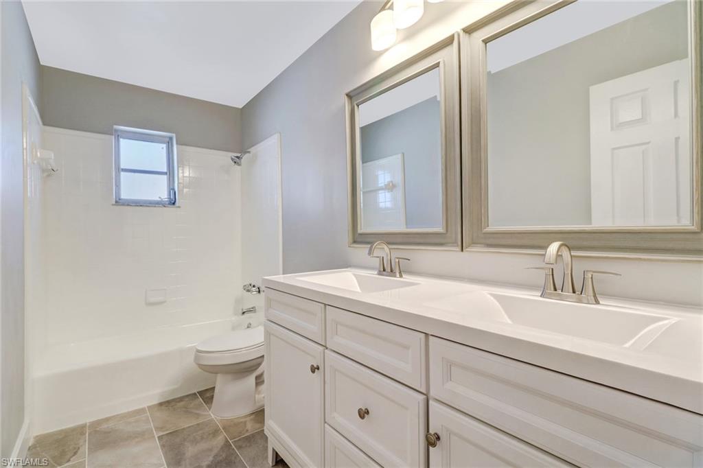 NAPLES PARK - Residential