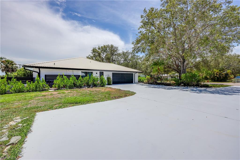 BIG CYPRESS GOLF COUNTRY CLUB - Residential